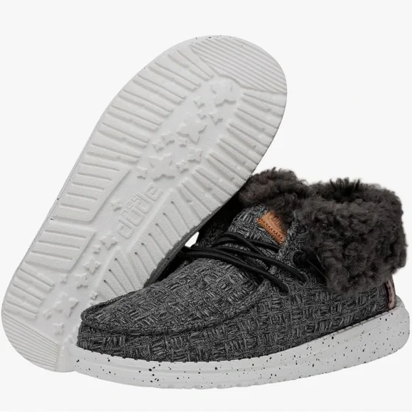 Hey Dude Wendy Black Fold Stitch Cozy Shoes Youth T (Little Boy) 1 New in box!