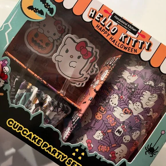 Hello Kitty Cupcake Decorating (Set 37 Pieces) (home/x)