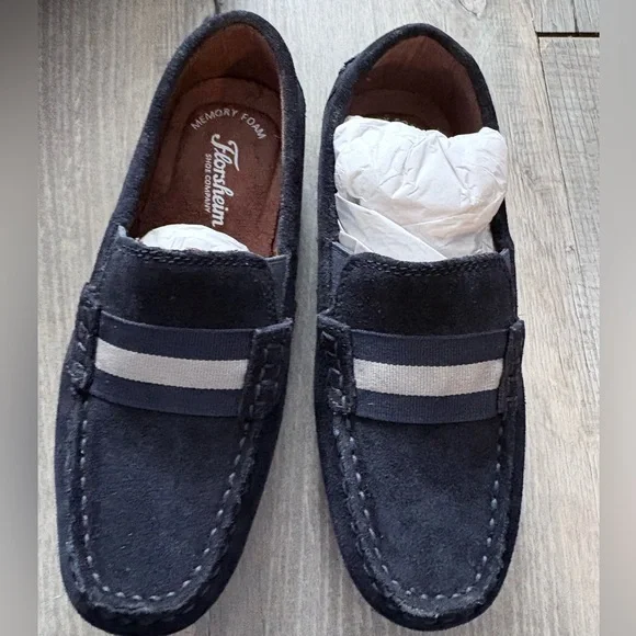 Florsheim Boys Jasper Drive Size 2 Suede Moc slippers loafers with box
