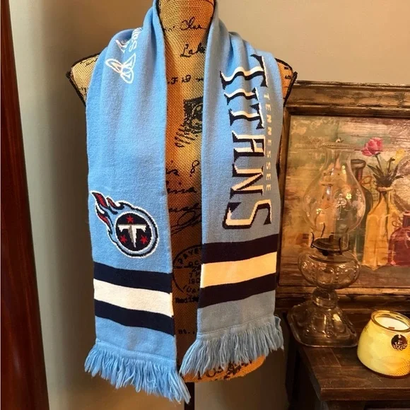Tennessee Titians Blue and White Sports Team Scarf