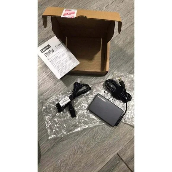 Lenovo ThinkPad‎ 65W Slim AC Adapter