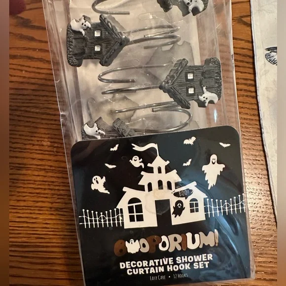BooPorium Decorative Shower Curtain Hook Set