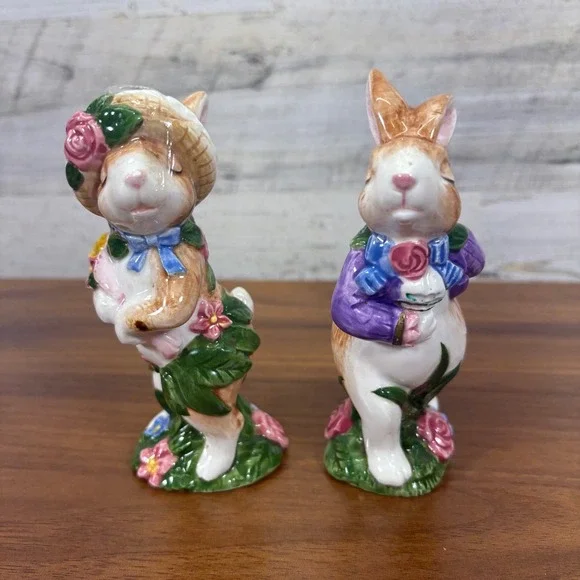 Fitz and Floyd Easter Bunny‎ Ceramic Salt and Pepper Shaker 1994