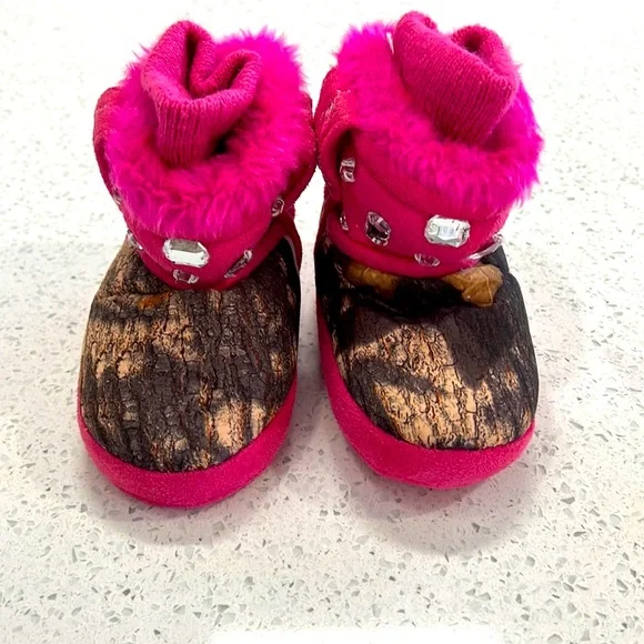 Blazin Roxx Mocassins Camo size 6-7