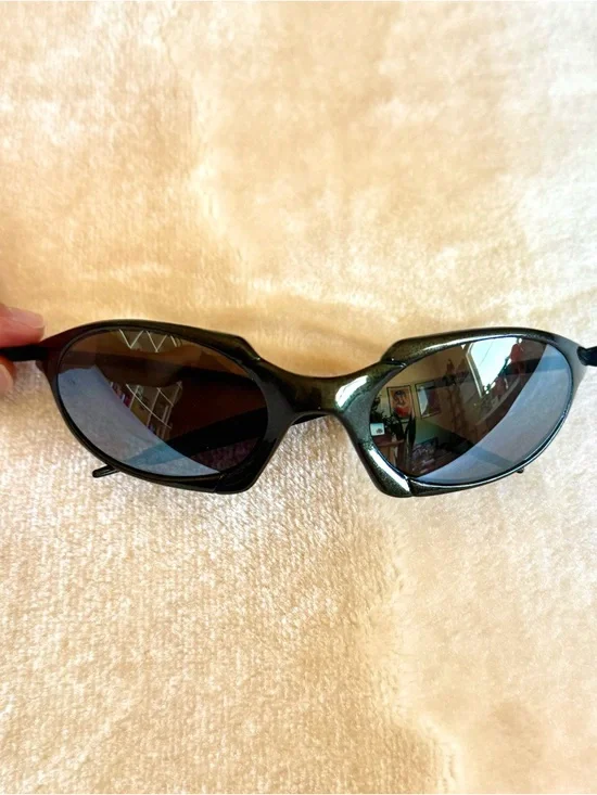 Vintage Y2K Black Cyberpunk Sunglasses