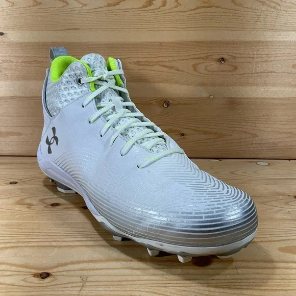 Under Armour Men's White and Silver Athletic Shoes