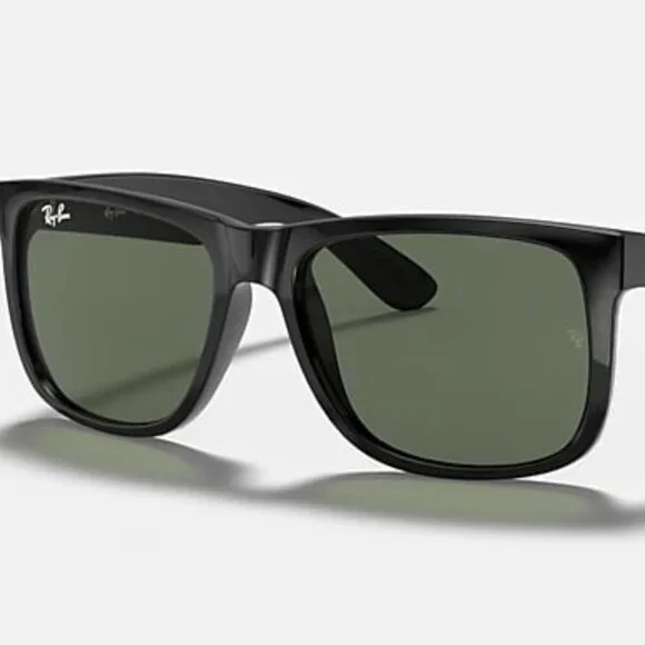 NEW RAY-BAN Justin Classic – Polished Black Frame, Dark Green Lenses (NWT)