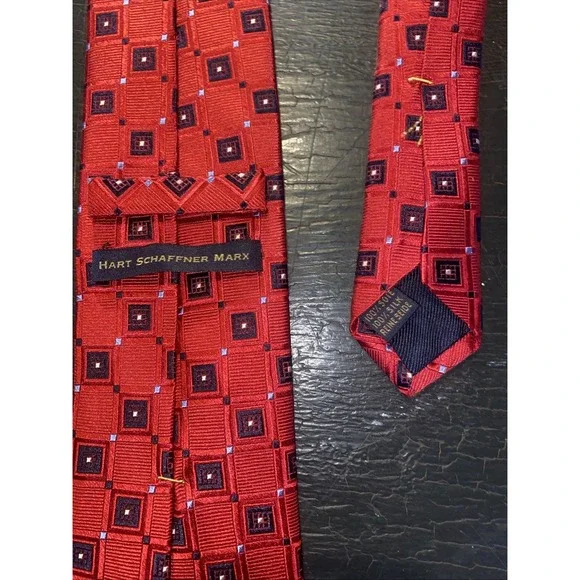 Hart Schaffer Marx Men's Neck Tie Red Silk Foulard Geometric Made‎ in USA Red