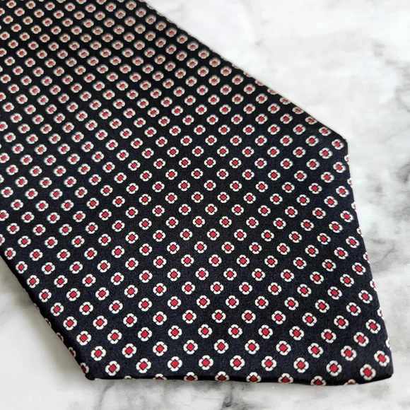 Crooks & Creed 100% Silk Necktie, Black Red & White