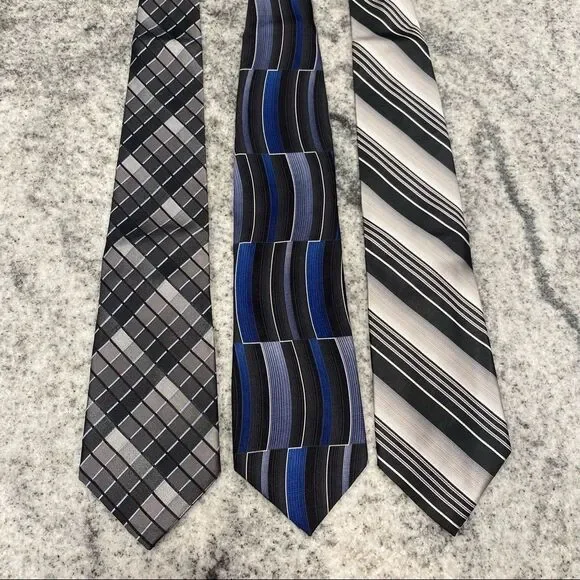 Set of 3 Black & Blue Patterned Dress Ties Van Heusen / Puritan / Pierre Cardin
