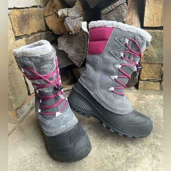 The North Face Heat Seeker waterproof winter snow kids boots Sz-3. K