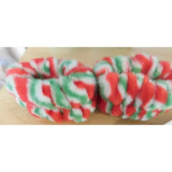 Creatology White, Green, & Red Spa Wristbands New