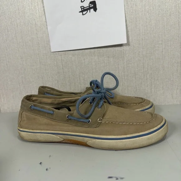 Sperry Tan Boat‎ Shoes with Blue Laces