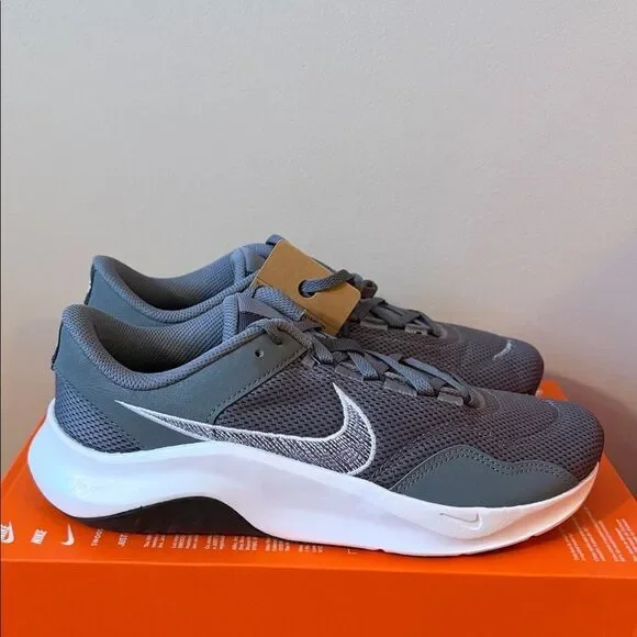Nike Legend Essential 3 Smoke Grey DM1120-002 Men’s Size 9.5