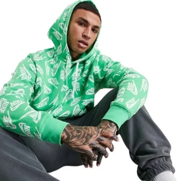 Men's S Nike Sport Essentials Logo Hoodie Green Print Hooded Sporty