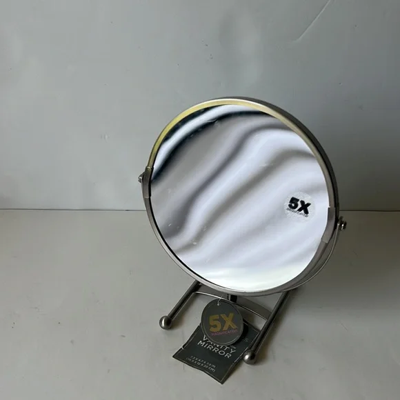 5X Magnification Vanity Mirror 7.3 x 4.7 x 7.9 in new