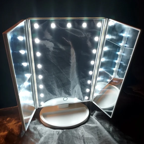 Vanity Makeup Mirror w/ Lights