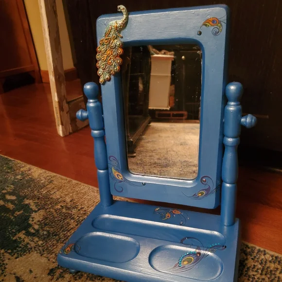 Vintage redesigned make up vanity