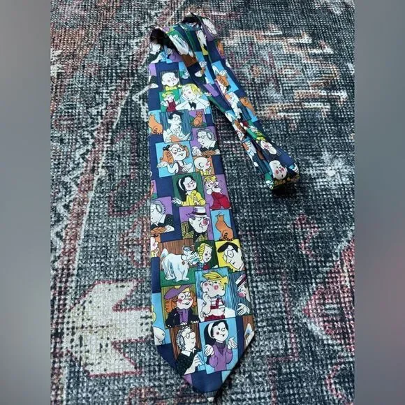 Vintage comic strip silk tie