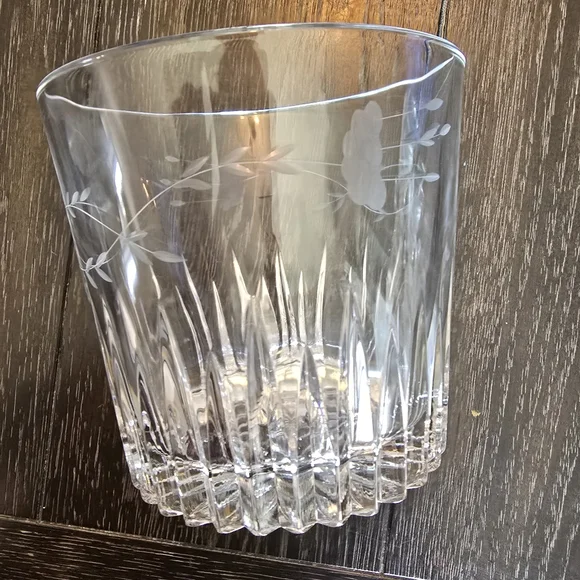 Princess House vintage ice bucket, heritage pattern. Heavy duty.