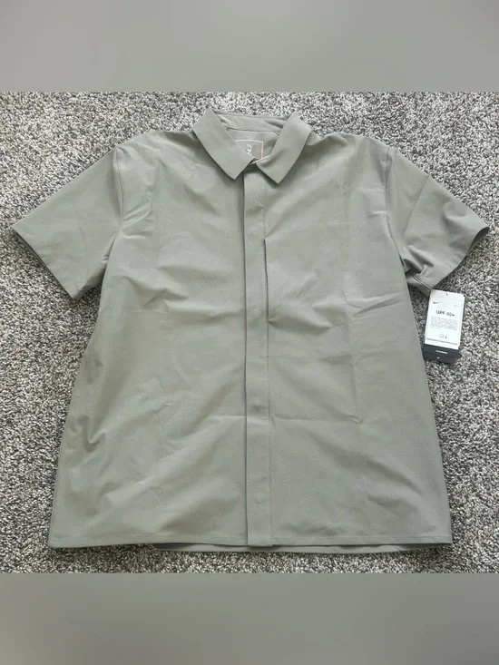 Nike 24.7 Short Sleeve Shirt Snap-Down Olive Green Mens Medium HQ6958-320