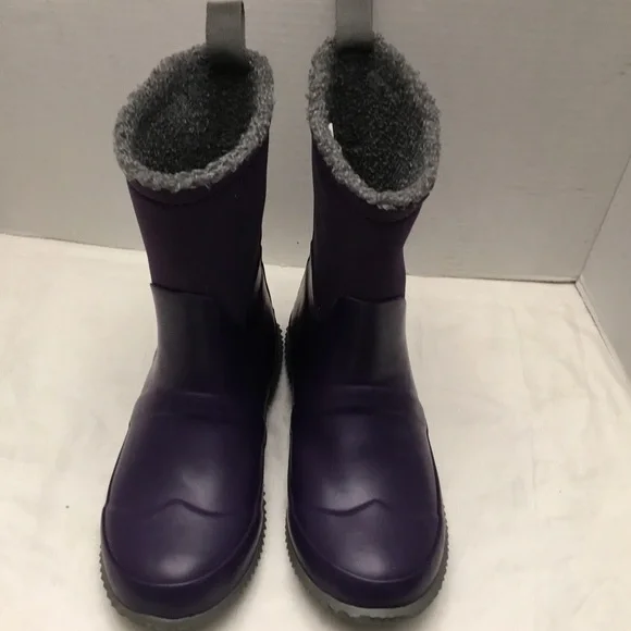 Hunter shoes.