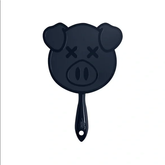 pig animal cute youtuber YouTube black charcoal mirror hand mirror