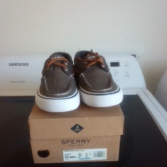 NWT NIB Sperry Bahama Waxy Canvas Olive