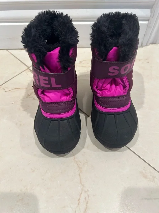 SOREL Snow Commander Girls Pink & Black Fleece lined Winter Boots size 7