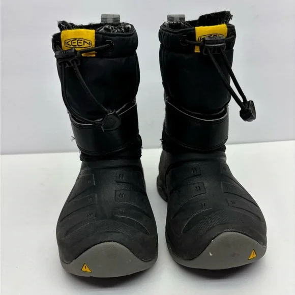 KEEN Black Winter Boots with Yellow Accent, SZ 10 toddler boy, box 35