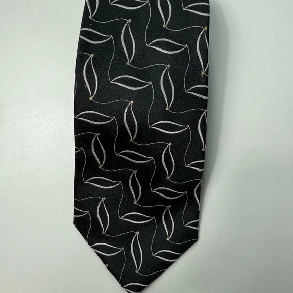 Elegant Black and White Men's Tie