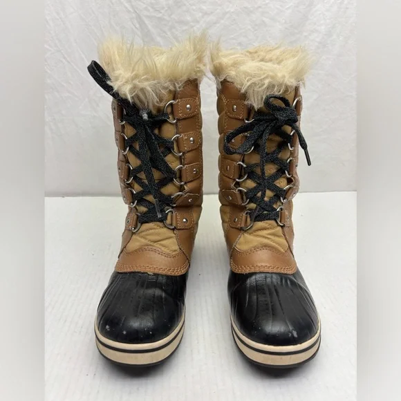 Sorel Tan and Black Faux Fur Winter Lace-Up Boots, SZ 3 little girl, box 22