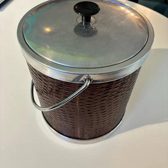 Vintage Ice Bucket Faux Alligator Brown Chrome Trim Cavalier NASCO Italy MCM