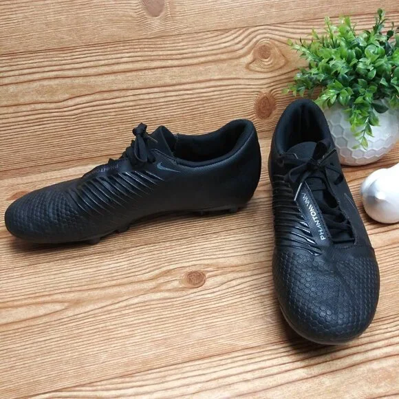 NIKE PHANTOM VENOM club FG black soccer cleats men's size 11.5