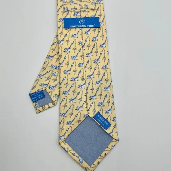 Southern‎ Tide Mens Silk Tie Yellow Marlin Fishing Rod Novelty Print 3.25in