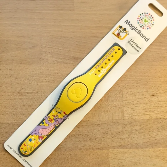 Disney MagicBand Yellow and Black Limited Release