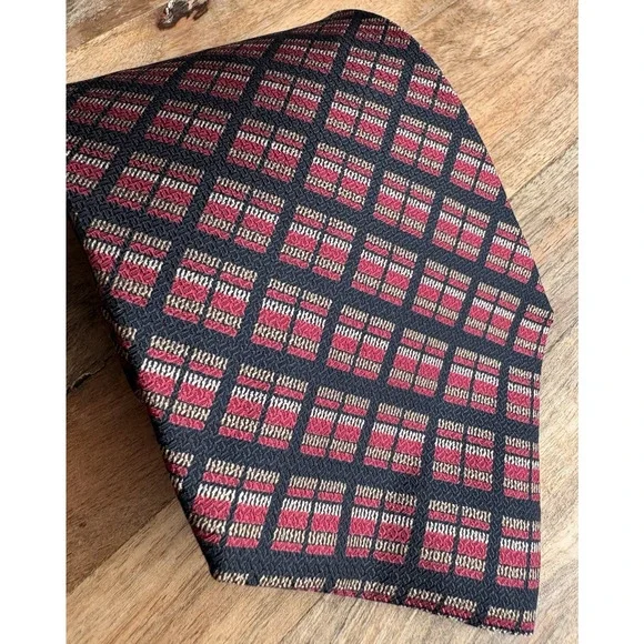 Gianfranco Ruffini Italy Silk Necktie Geometric Stripe Black Red Gold 4