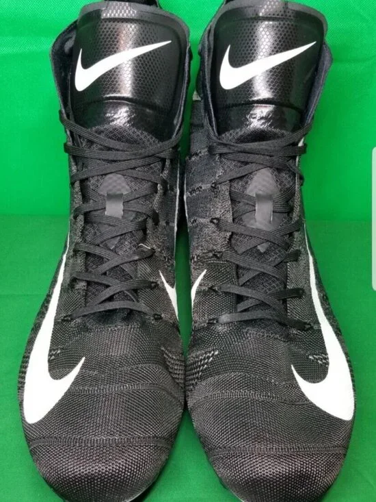 NIKE VAPOR UNTOUCHABLE 3 ELITE FOOTBALL CLEATS SIZE 16 WHITE BLACK AO3006-010