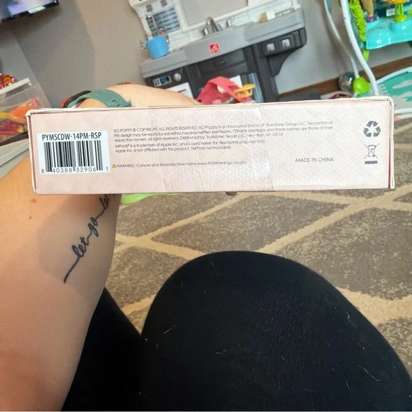 Rose Gold Wearable Clip Wristband - Unbranded