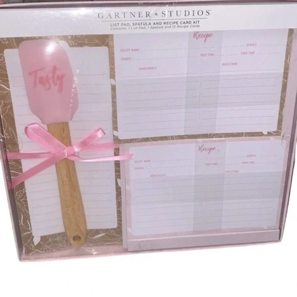 Gartner Studios recipe cards + spatula kit gift set