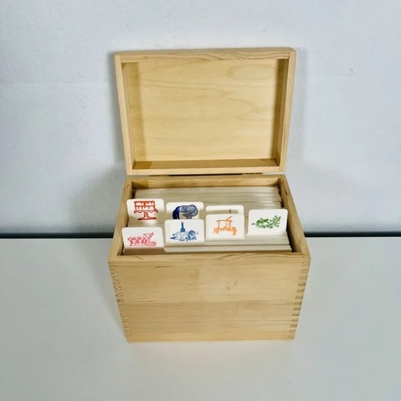 Saks Fifth Avenue Charles Fradin Home Oversize Recipe Box and Refills - NEW