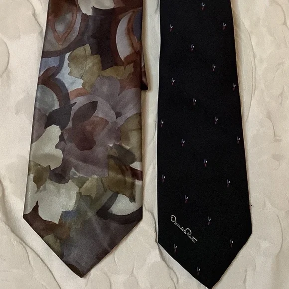 EUC bundle‎ ties Oscar de la Renta & Aigner