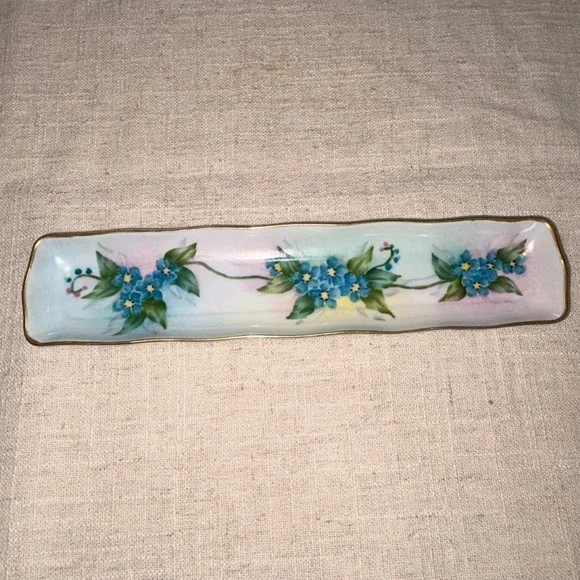 B. Brooks Hand Painted Porcelain Forget Me Not Floral Trinket Dish Pen Tray 8