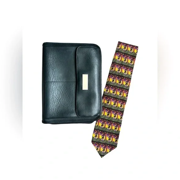 Ralph Marlin The Cross of Life Tie Gift Bundle with Bible Cover
