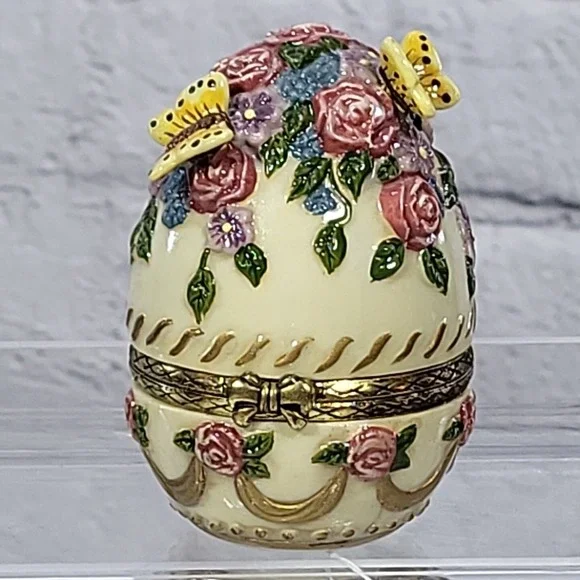 A Special Place Vintage Trinket Box Egg-Shaped Easter Floral Butterflies 2000‎