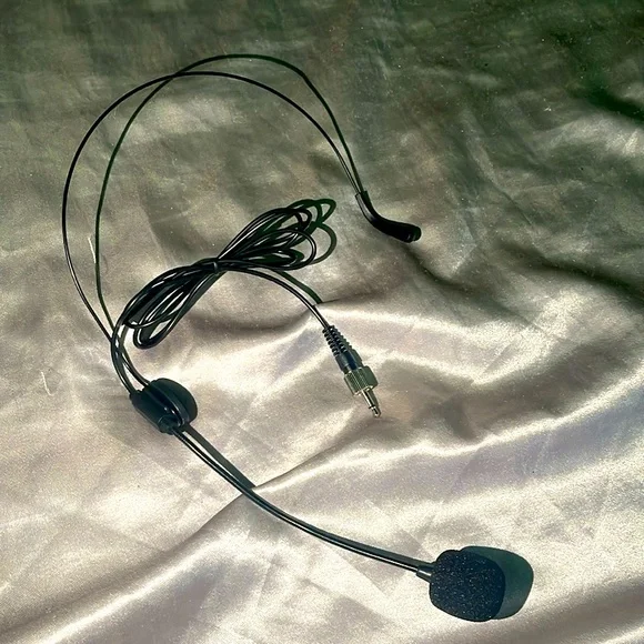 3.5mm audio jack headset mic