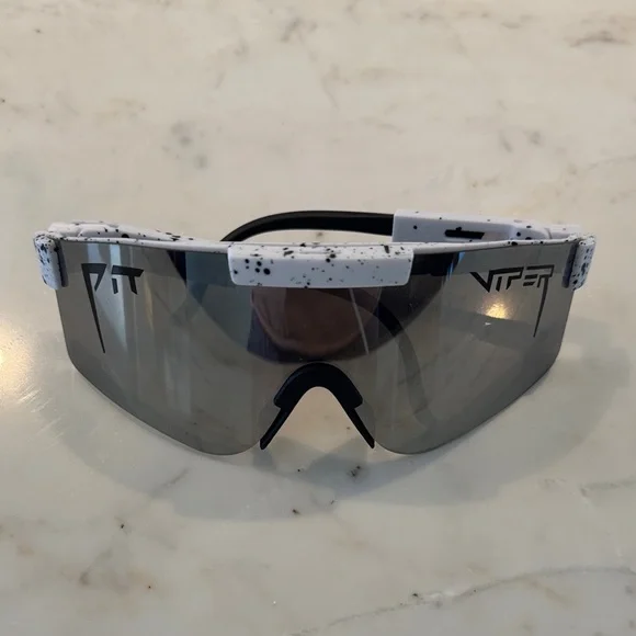 Black and White Speckled Sunglasses