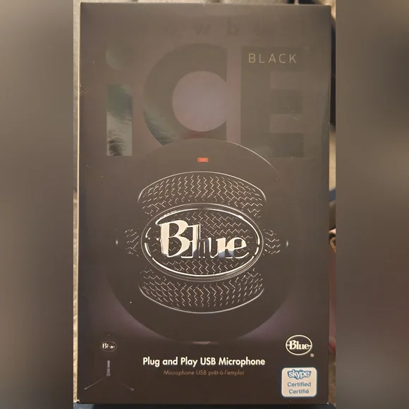 Snowball ice blue USB microphone