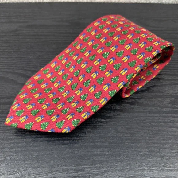 Brooks Brothers Red Muliti‎ Christmas Tie With Presents and Christmas Trees USA