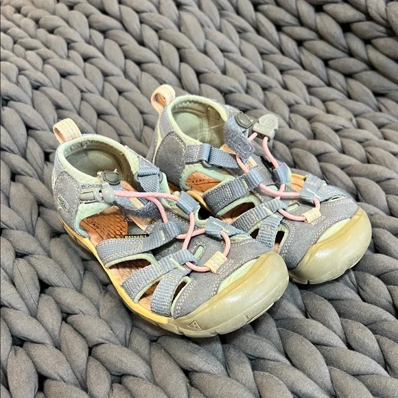 Keen Kids' Sandals in Gray and Pink